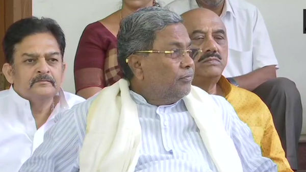 बीजेपी के नेता किस बात का जश्न मना रहे हैं? बीजेपी के नेता किस बात का जश्न मना रहे हैं?