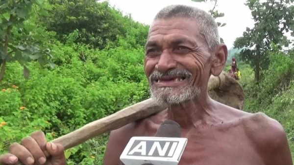 गांव से लोगों के जाने पर सताने लगी थी चिंता