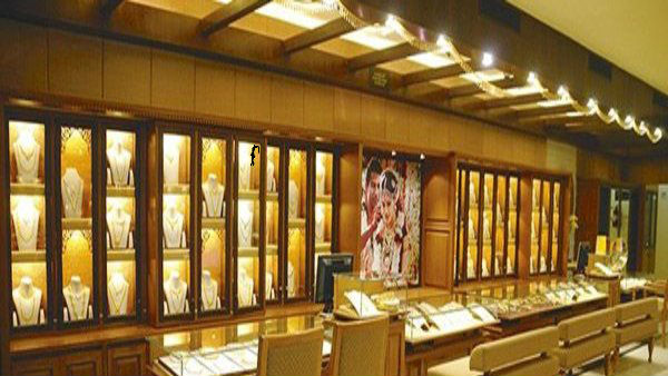  सोने में आई मामूली तेजी