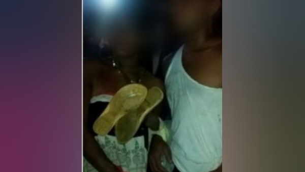 लोगों ने जूता-चप्पल पहनाकर घुमाया