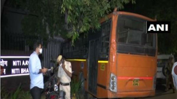 Delhi: A Delhi Transport Corporation bus ran into the boundary wall of NITI Aayog building late last night. The driver was admitted to a hospital. Delhi: A Delhi Transport Corporation bus ran into the boundary wall of NITI Aayog building late last night. The driver was admitted to a hospital.