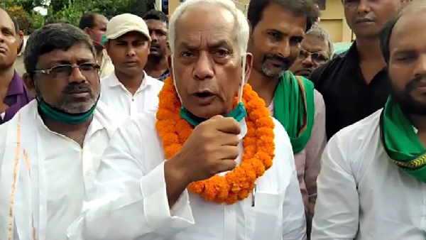 चचेरे भाई नीरज सिंह ने कहा- मानसिक स्थिति ठीक नहीं