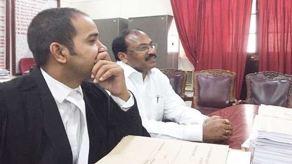 IPS जीते तो IAS हारे