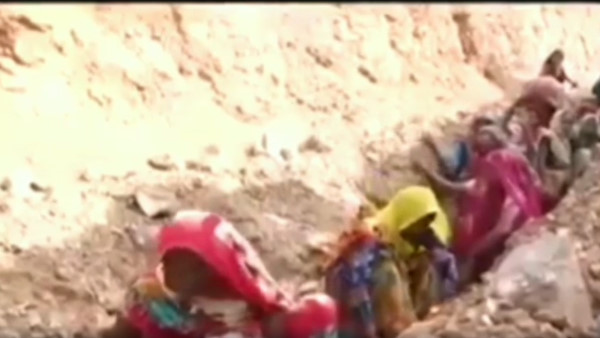  250 महिलाओं ने की मेहनत