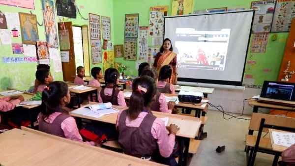 सरकारी स्कूल में निजी स्कूल जैसी हैं सभी सुविधाएं सरकारी स्कूल में निजी स्कूल जैसी हैं सभी सुविधाएं