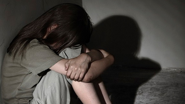 in jamnagar, a 11 year girl physically harassed, got pregnant and gave birth to child in hospital