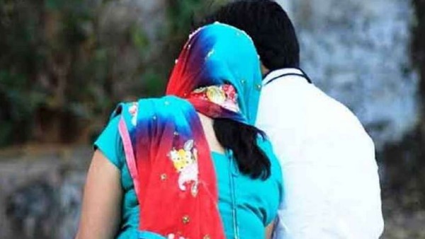 जब 60 साल की महिला 22 साल के युवक को दे बैठी दिल