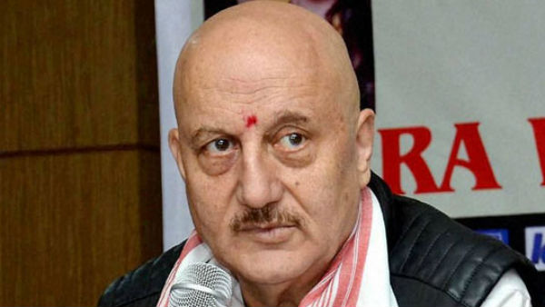 'चल‍िए किसानों के दिन बदल गए, जय हो नरेंद्र मोदी'