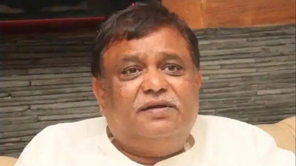 100 बीघा जमीन हड़पने का आरोप