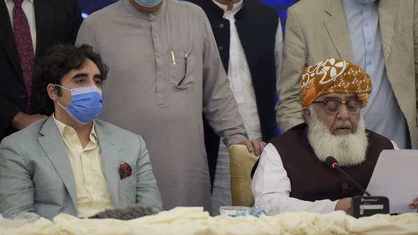 गिलगित में चुनाव का भी हो रहा विरोध