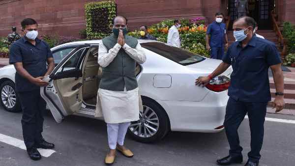 विपक्ष के कहने पर सदन की कार्यवाही रोकी विपक्ष के कहने पर सदन की कार्यवाही रोकी