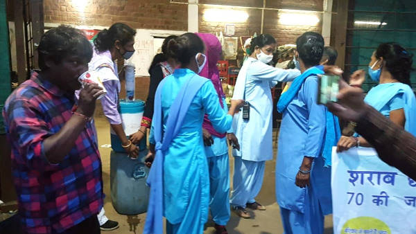  कई लोगों ने छोड़ी शराब