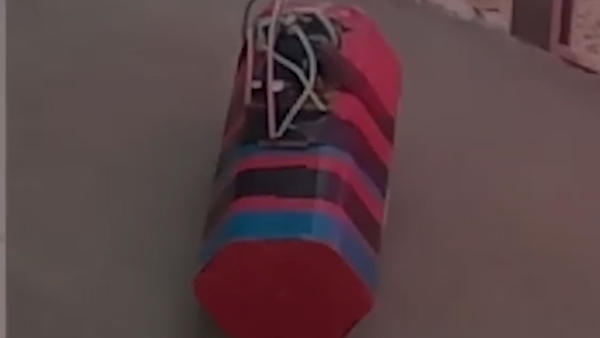 धमकी-बचा सको तो बचा लो... धमकी-बचा सको तो बचा लो...