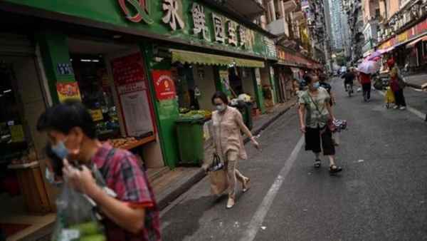 हर सूचना के लिए संपर्क में रहें छात्र