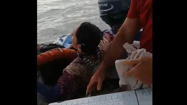 छह महीने तक सड़कों पर घूमीं