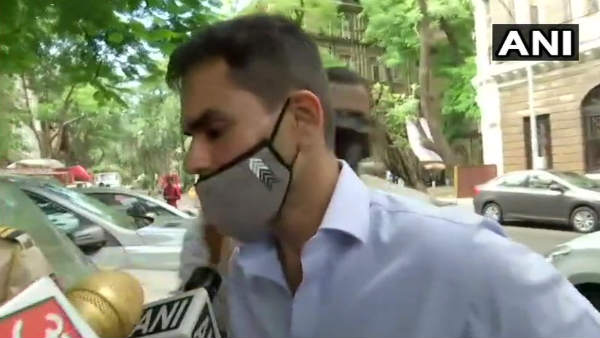 सुशांत केस: कोर्ट ने ड्रग पेडलर क्रिस कोस्टा को 17 सितंबर तक NCB की हिरासत में भेजा सुशांत केस: कोर्ट ने ड्रग पेडलर क्रिस कोस्टा को 17 सितंबर तक NCB की हिरासत में भेजा