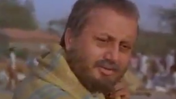 दिग्विजय सिंह ने वीडियो शेयर कर साधा निशाना दिग्विजय सिंह ने वीडियो शेयर कर साधा निशाना