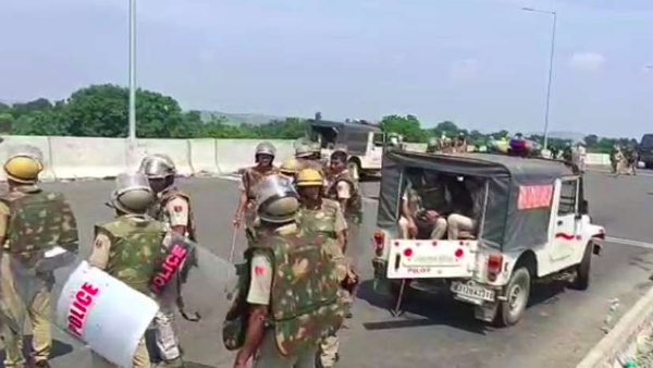 17. क्यों उग्र हुए प्रदर्शकारी? 17. क्यों उग्र हुए प्रदर्शकारी?