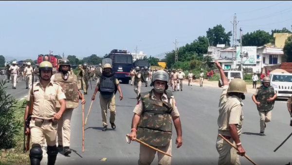 3. प्रदर्शनकारियों की क्या है रणनीति? 3. प्रदर्शनकारियों की क्या है रणनीति?