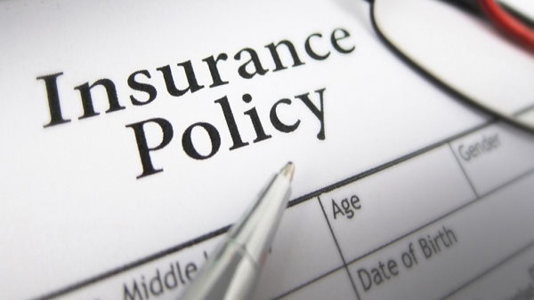 पॉलिसीधारकों को डिस्काउंट कूपन और रिडीम वाउचर पॉलिसीधारकों को डिस्काउंट कूपन और रिडीम वाउचर