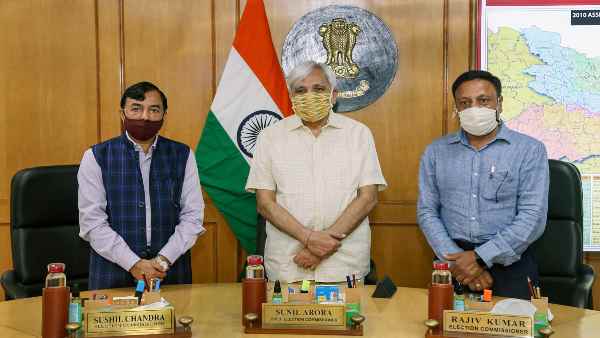 चुनाव आयोग की वजह से भी नजर आ रही है समानता चुनाव आयोग की वजह से भी नजर आ रही है समानता