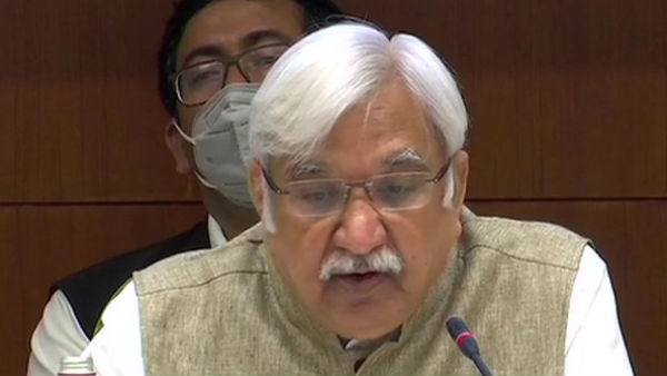 हेट स्पीच के खिलाफ सख्त चुनाव आयोग