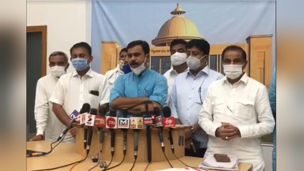 Congress MLA naushad solanki throws Mike during Gujarat assembly session Congress MLA naushad solanki throws Mike during Gujarat assembly session