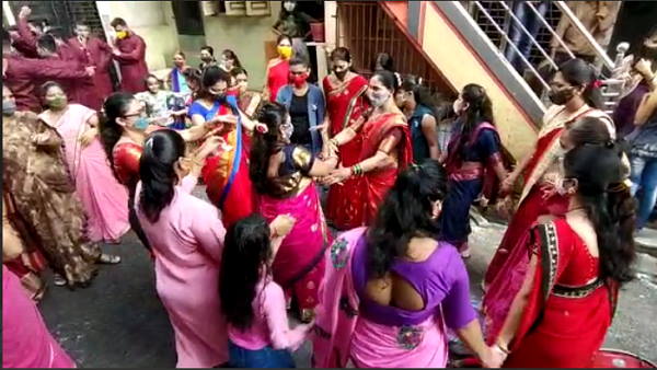 Ganpati visarjan video: BJP parshad and their sosayti breaking social distancing, video goes to viral