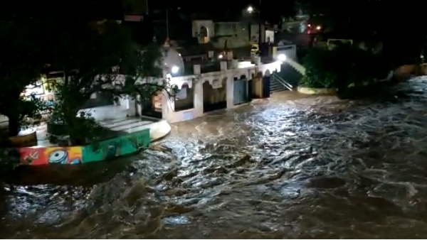 10-years record broken of rain in Surat, It Rained 2165.4 Mm in this monsoon season