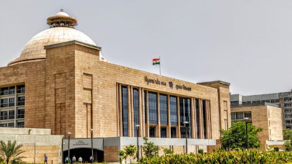 करीब 20 विधेयकों पर होगी चर्चा