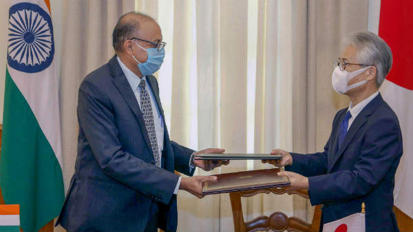 एक-दूसरे के मिलिट्री बेस का प्रयोग 