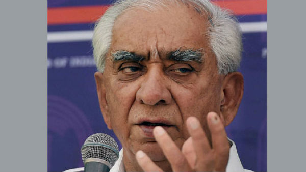 वित्त मंत्री, विदेश मंत्री,रक्षा मंत्री के साथ कपड़ा मंत्री भी रहे