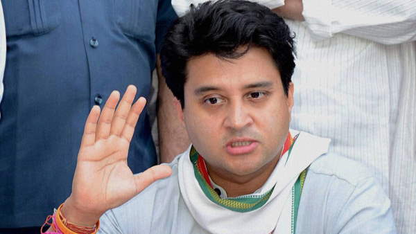 कांग्रेस को चुभते हैं ज्योतिरादित्य सिंधिया कांग्रेस को चुभते हैं ज्योतिरादित्य सिंधिया