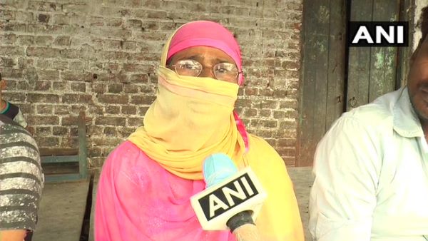 kanpur woman returns home from Oman says she was harassed by her employers kanpur woman returns home from Oman says she was harassed by her employers