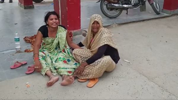 woman and old man beaten to death in kaushambi