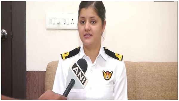 सब लेफ्टिनेंट कुमुदिनी त्यागी (Sub Lieutenant kumudini tyagi) सब लेफ्टिनेंट कुमुदिनी त्यागी (Sub Lieutenant kumudini tyagi)