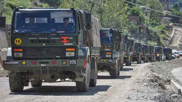 नए कोर कमांडर के लिए बातचीत से वाकिफ होना जरूरी