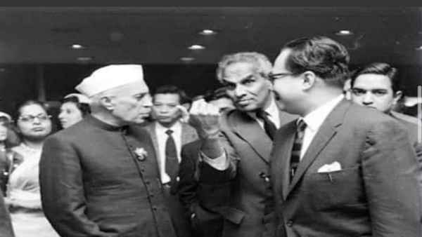 आर्मी इंटेलिजेंस की रिपोर्ट पर संदेह में पड़े रहे-किताब