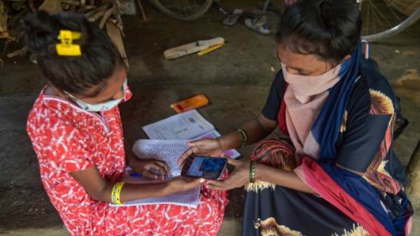 गैजेट्स मुफ्त में उपलब्ध कराएंगे स्कूल गैजेट्स मुफ्त में उपलब्ध कराएंगे स्कूल