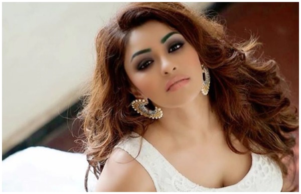 17 साल की उम्र में पायल घोष ने टेलीफिल्म में किया काम