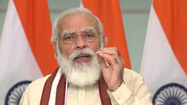 इन घरों में भी अपने ही रंग हैं