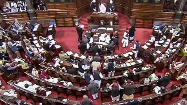 नवीन पटनायक के यू-टर्न से सब हैरान नवीन पटनायक के यू-टर्न से सब हैरान