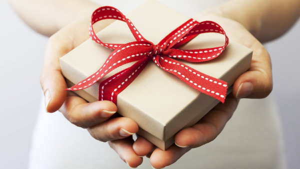 किताबें, पेन, डायरी