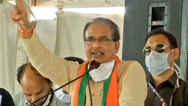 कमलनाथ के पास विधायकों से मिलने को समय नहीं था: चौहान