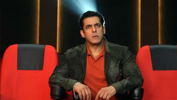 कई लोग कर रहे विरोध