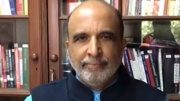 Sanjay Jha spoke to his Congress colleagues Modi Government mindless opposition is not right Sanjay Jha spoke to his Congress colleagues Modi Government mindless opposition is not right