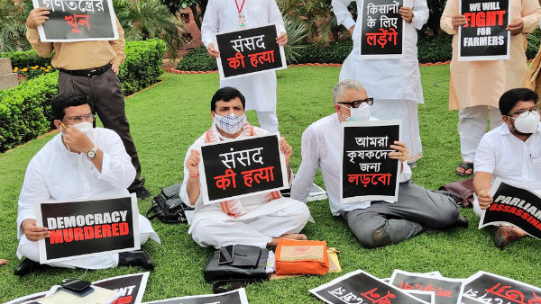 'किसानों के खिलाफ काला कानून कैसे पास किया गया'