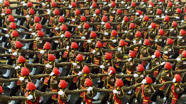 चुशुल में रखा है चीन का लॉफिंग बुद्धा 