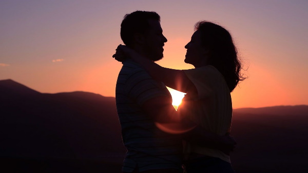 इस उम्र की महिलाएं ढूंढती हैं पार्टनर