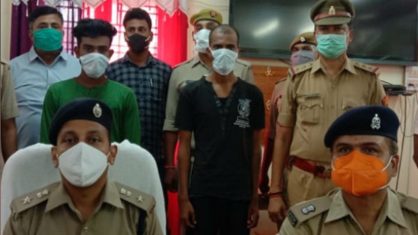 प्रिया के सिर को धड़ से अलग कर शव झाड़ियों में फेंका